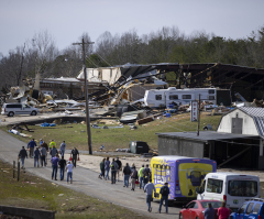 Tennessee tornado: Michael W. Smith joins thousands of volunteers in relief efforts