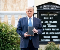 4 in 10 evangelical voters believe Trump is 'religious,' over half of all Americans disagree: poll 