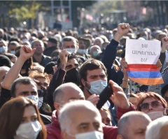 Armenians angered by Azerbaijan ceasefire agreement; thousands demand prime minister resign