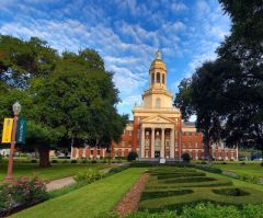 Baylor to erect statues in honor of first black graduates