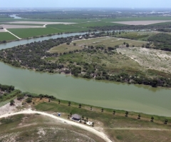  Texas Rangers save 6-m-o baby smugglers threw into Rio Grande after breaking mom's leg