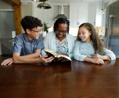 Bible-engaged Americans more hopeful, despite suffering trauma and heartache: report