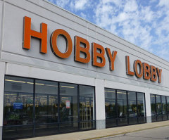 Hobby Lobby under fire for July 4th ad promoting 'One Nation Under God'; Franklin Graham defends