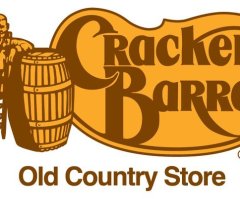 Cracker Barrel: No apple pie, but they got booze