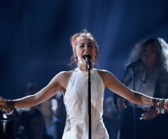 Lauren Daigle’s 'timeless' album 'Look Up Child' tops Christian Albums Chart for 100th week