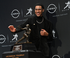 Alabama's Bryce Young thanks his 'Lord and Savior Jesus Christ' after winning Heisman Trophy