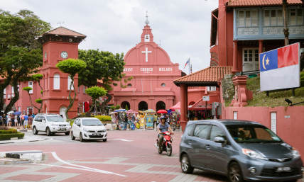 3 churches with centuries of history inside