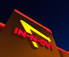 Which Bible verses does In-N-Out serve with its Double-Doubles, fries and shakes?