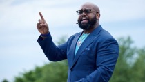 College football player-turned-pastor calls CRT and abortion ‘twin evils’ stemming from racism