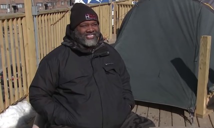‘Trust God all the way’: Chicago pastor who lived in a tent for 345 days to raise $28.5M delivers mighty message