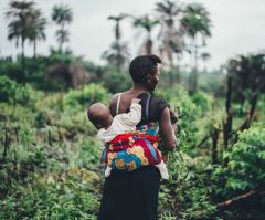 3 ways vulnerable mothers changed my view of motherhood
