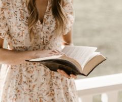 Bridging the opposing views of woman pastors