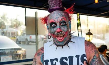 California pastor shares pulpit with clown barber, says testimony impacting young people for Christ