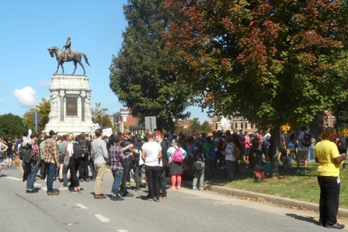 Most Americans say Confederate memorials should be left in public; blacks disagree: study