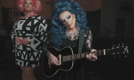 Caedmon’s Call singer Derek Webb wears dress, flanks drag queen Flamy Grant at Dove Awards