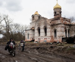 Ukraine lawmakers advance law to ban churches with ties to Moscow