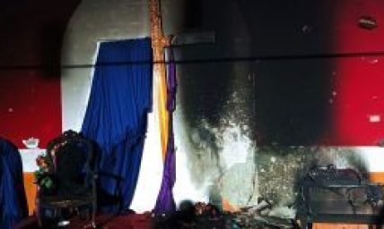 Elder confesses to setting Pakistani church fire after initially blaming extremists