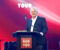 Franklin Graham says Pope Francis doesn't have the right to bless 'what God calls sin'
