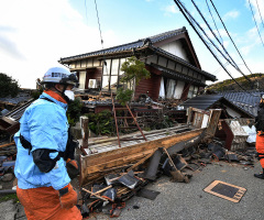 Powerful earthquakes kill at least 62, destroy hundreds of homes, buildings in Japan