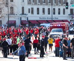 Mass shooting leaves 1 dead, over 20 wounded at Kansas City Chiefs Super Bowl parade 