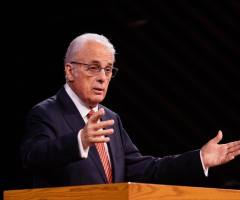 John MacArthur defends Navy veteran who toppled satanic altar in Iowa Capitol: 'Noble stand'