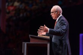 John MacArthur denounces Christian nationalism as 'faulty viewpoint' linked to postmillennialism