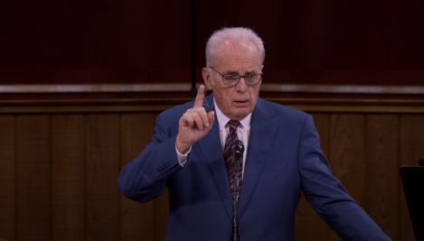 LGBT outlet calls John MacArthur 'old, white, hate pastor' for saying MLK was not a Christian