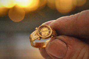Archaeologists find ancient ring with Jesus’ face inscribed in 'almost new condition'