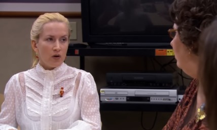 'The Office' actress says she objected to 'super judgy' Christian joke about gay character