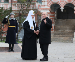 Russian Orthodox Church providing military training to kids