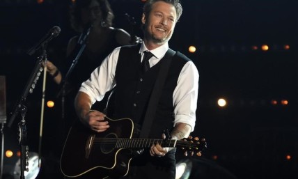Blake Shelton says he 'absolutely loves' 'The Chosen'; Jesus actor Jonathan Roumie responds