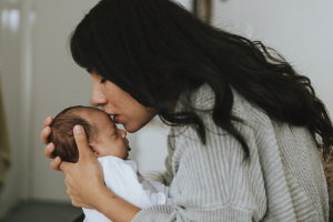 Why is modern medicine against motherhood?