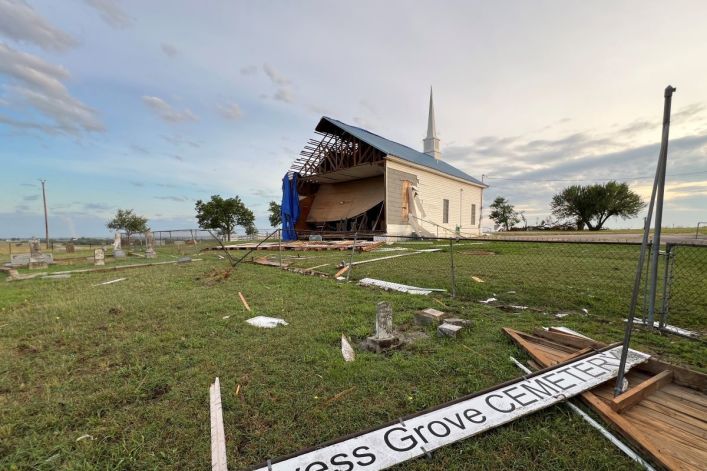 Texas tornado tore off church wall, cut short Wednesday service