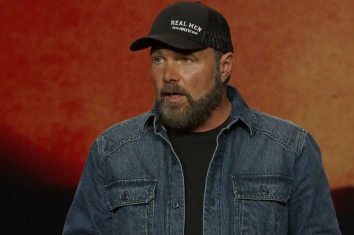 Pastor Mark Driscoll wants Jesus to return before Election Day as civil war chatter abounds