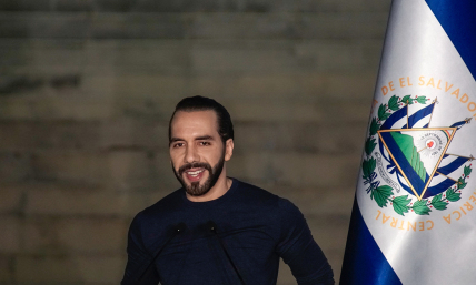 Renowned Argentinean Pastor Dante Gebel blesses, prays for El Salvadoran President Nayib Bukele's second term