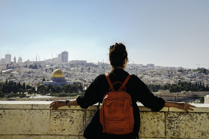 Israeli tour guide reveals how Oct. 7 massacre changed her views, talks Israel's tourism decline 