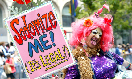 San Francisco Pride Parade features public nudity around kids, 'Fetish Zone' with urine