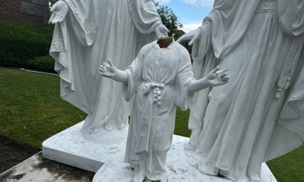 Vandal decapitates statue of child Jesus in Queens: 'Very deliberate'