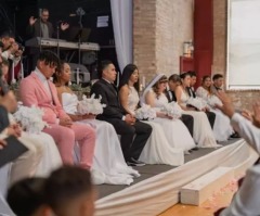 Chicago church hosts wedding for 7 immigrant couples: 'Historic for everybody'