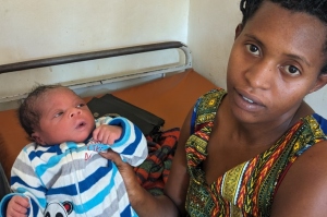 Nonprofit helps teen mom in Rwanda choose life day before abortion