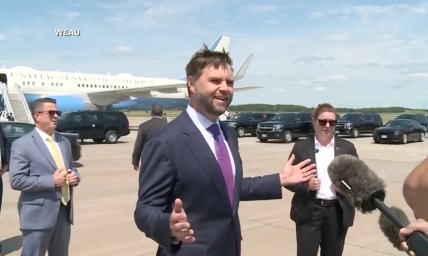 JD Vance crosses paths with Kamala Harris in Wisconsin, calls her 'disgraceful' 