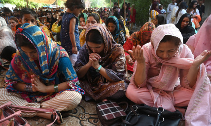 Muslim mob tries to kill Christian mother accused of blasphemy who could face life in prison