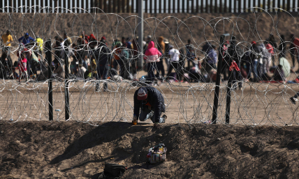 Aurora mayor blames ‘bad’ Biden border policies for Venezuelan gang problem