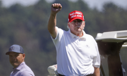 FBI investigating attempted assassination of Trump at golf club