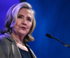 Hillary Clinton calls for Americans to be criminally charged for spreading 'propaganda'