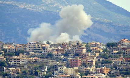 Just before Sabbath: Hezbollah fires 150 rockets at northern Israel within one hour