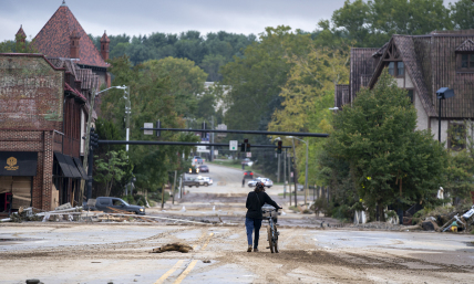 Thousands of North Carolina residents look to local church for supplies, prayer: 'People are broken'