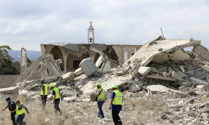 8 dead in airstrike that hit church in Lebanon 