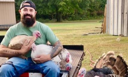 Fundraiser relaunched for dad facing murder charge for killing alleged sex predator found with daughter 