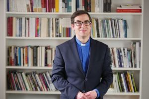 Chaplain blacklisted by CofE for teaching Christian views on gender identity takes archbishop to court